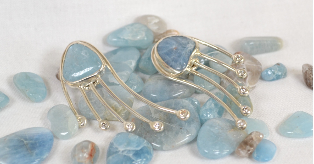 Luminous Arc Aquamarine Earrings