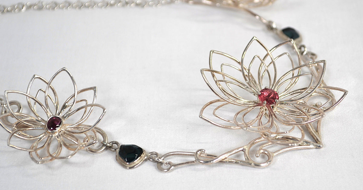 Elfin Lilies Necklace